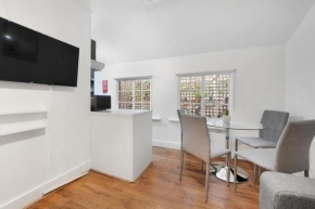 2 Bed Piccadilly Apartment 1